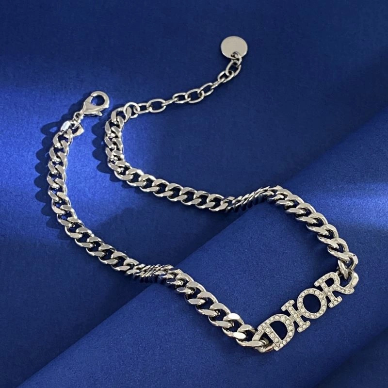Minimalist Christian Dior Necklaces 235977