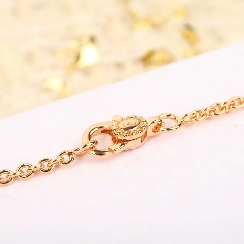 Christian Dior Necklaces WrinkleFree 235971