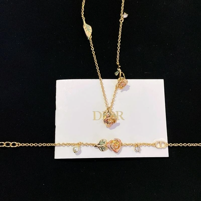 Durable Christian Dior Necklaces 235959