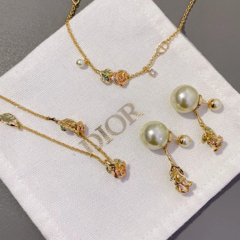 Christian Dior Necklaces Compact 235961