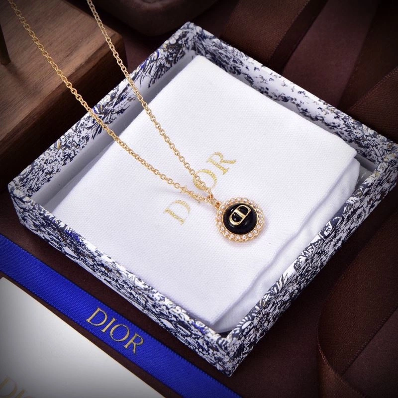 HighQuality Christian Dior Necklaces 235956