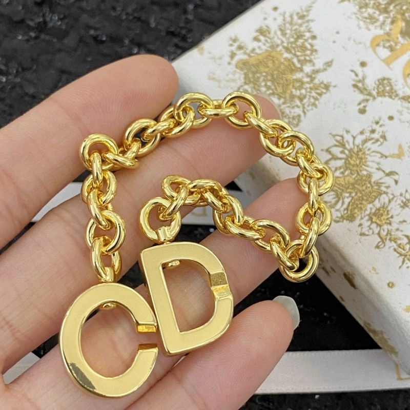 Efficient Christian Dior Necklaces 235946