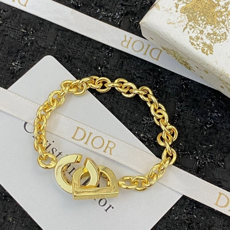 Efficient Christian Dior Necklaces 235946