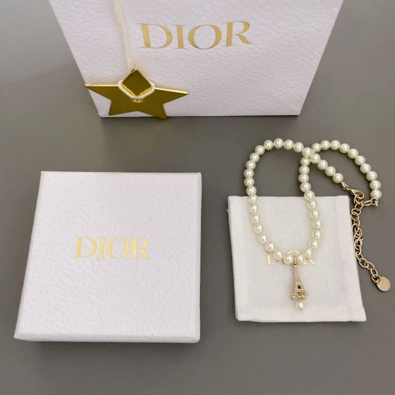 Flexible Christian Dior Necklaces 235939
