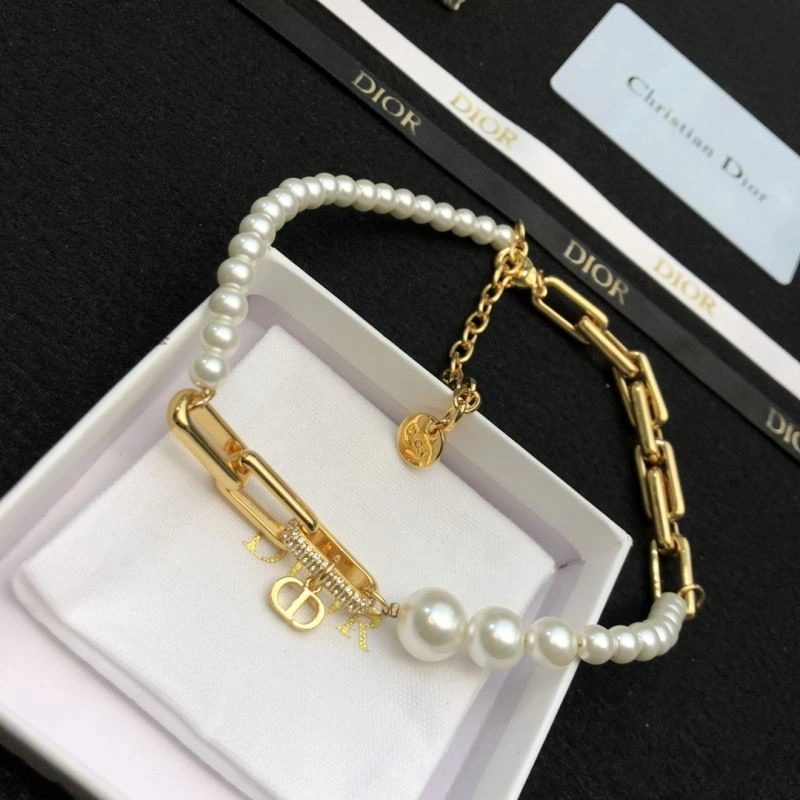Christian Dior Necklaces Modern 235947