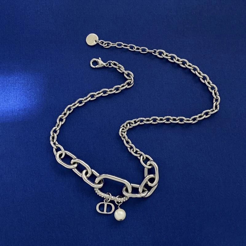 Christian Dior Necklaces Attractive 235941