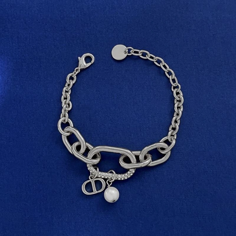 Christian Dior Necklaces Attractive 235941