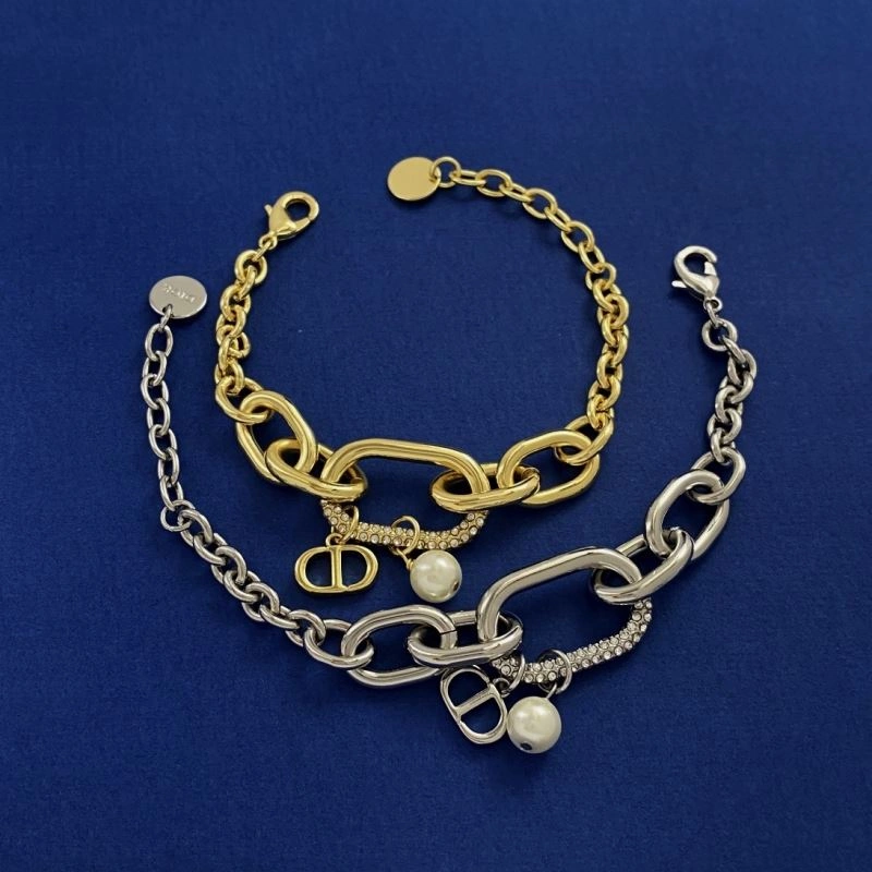 Christian Dior Necklaces Attractive 235941