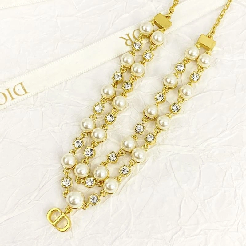 Compact Christian Dior Necklaces 235936