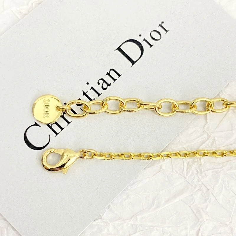Compact Christian Dior Necklaces 235936