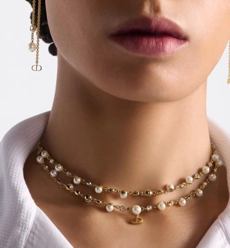 Compact Christian Dior Necklaces 235936