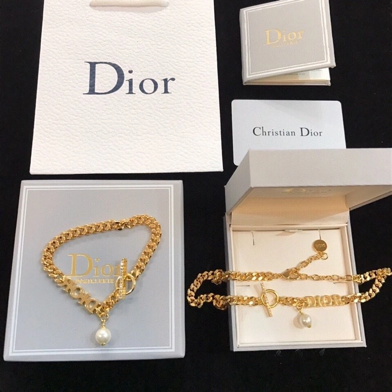 Soft Christian Dior Necklaces 235933