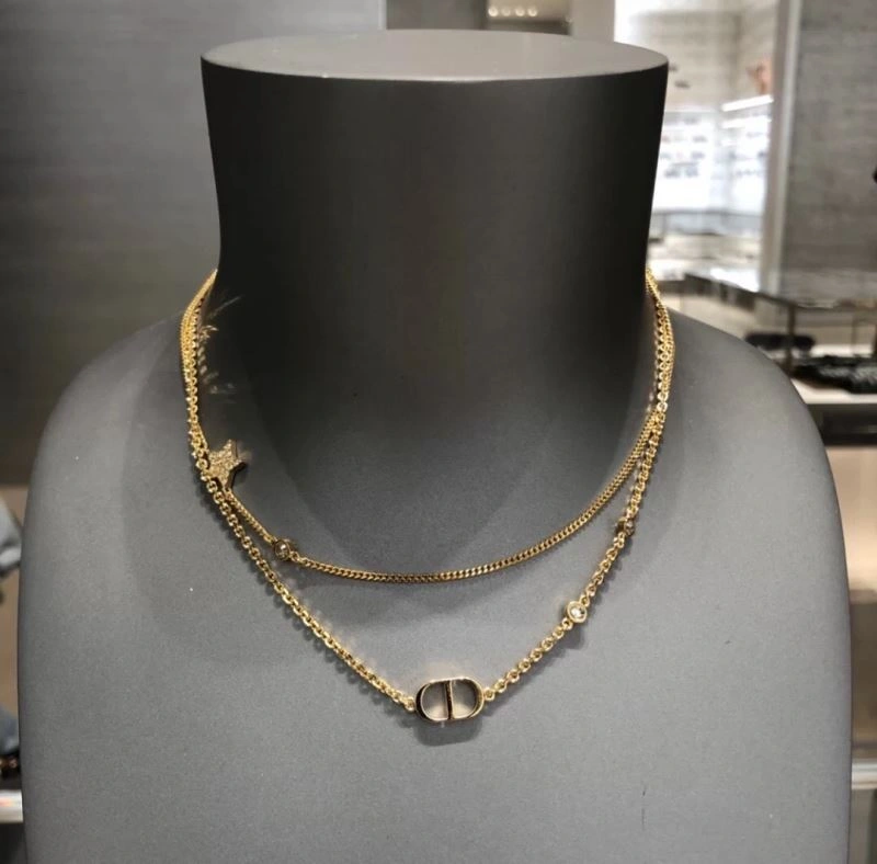 Sporty Christian Dior Necklaces 235934