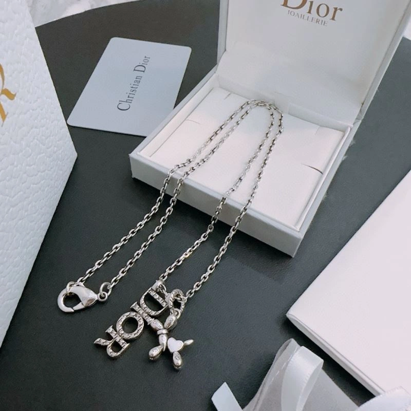 Christian Dior Necklaces Classic 235764