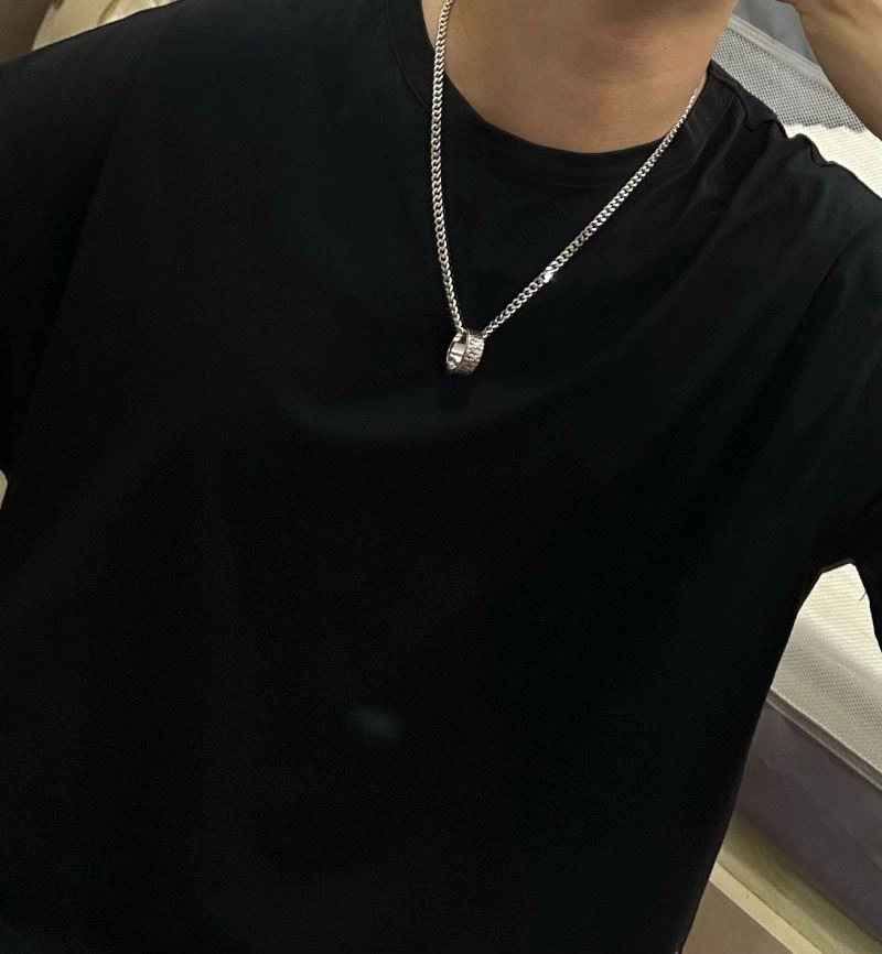Sleek Christian Dior Necklaces 235763