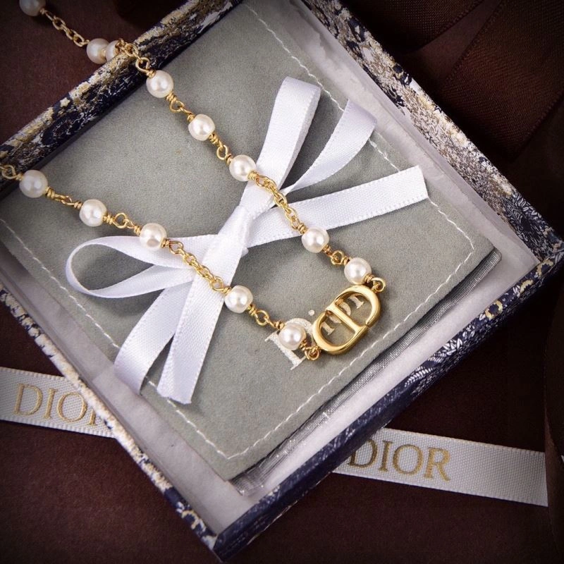 Christian Dior Necklaces DailyWear 235762