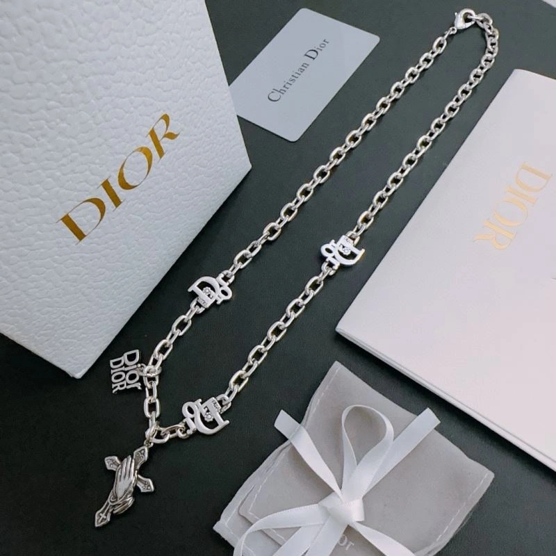Lightweight Christian Dior Necklaces 235769