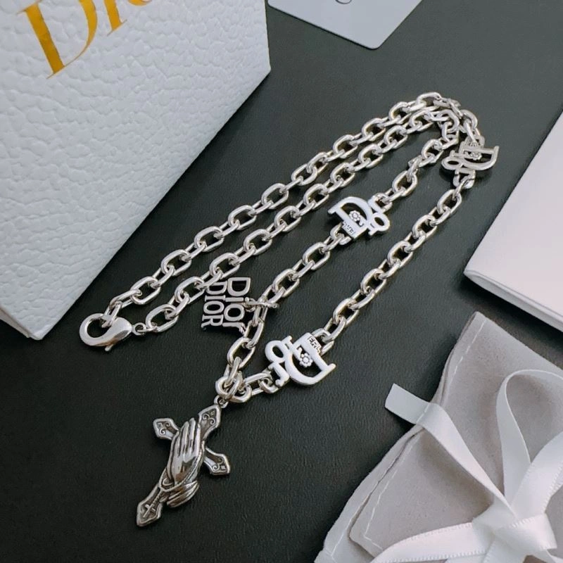 Lightweight Christian Dior Necklaces 235769