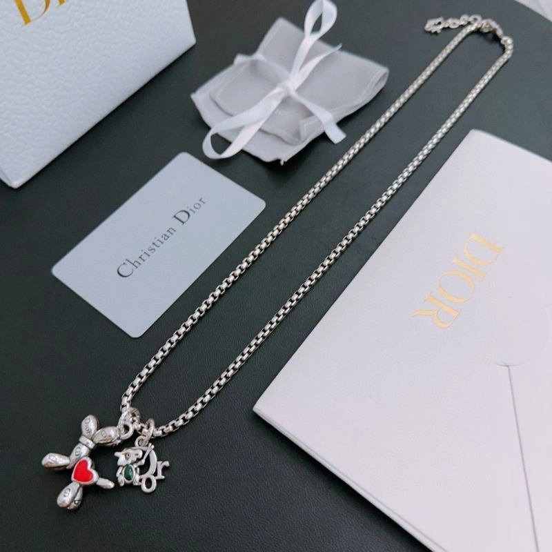 Christian Dior Necklaces UrbanChic 235801