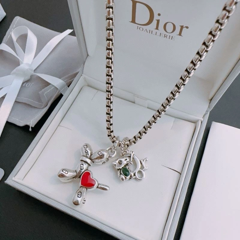 Christian Dior Necklaces UrbanChic 235801