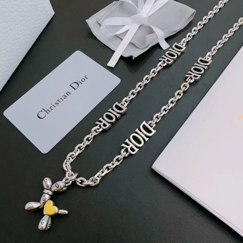 Sustainable Christian Dior Necklaces 235748