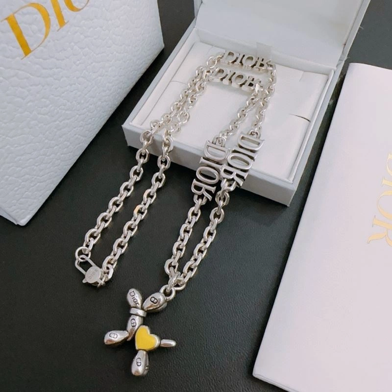 Sustainable Christian Dior Necklaces 235748