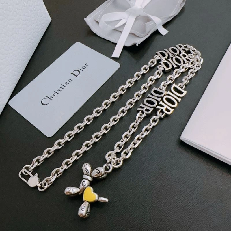 Sustainable Christian Dior Necklaces 235748