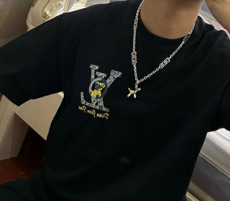 Sustainable Christian Dior Necklaces 235748
