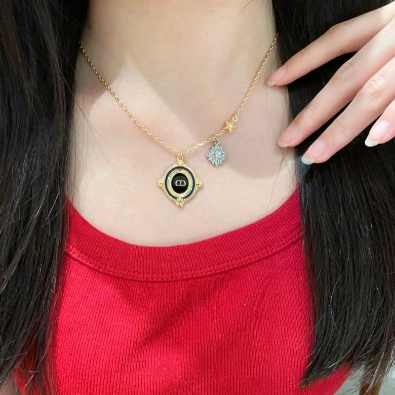 Christian Dior Necklaces Chic 235828