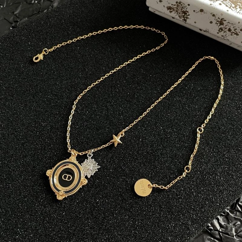 Christian Dior Necklaces Chic 235828