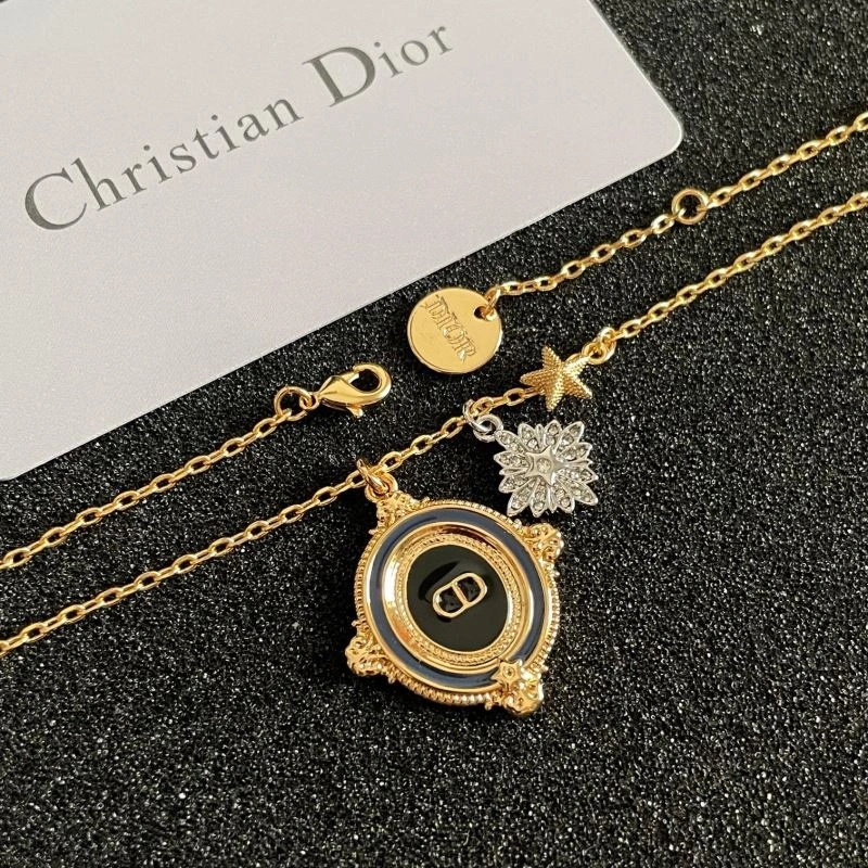Christian Dior Necklaces Chic 235828