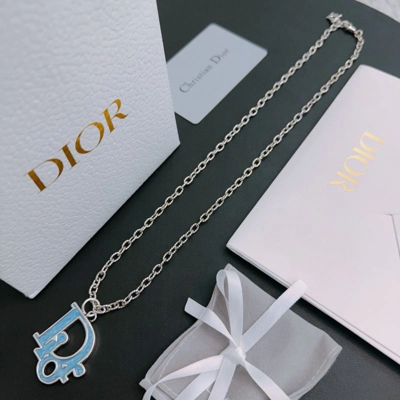 Christian Dior Necklaces Packable 235736