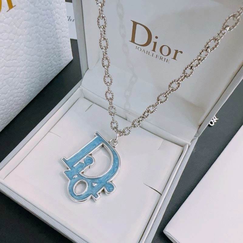 Christian Dior Necklaces Packable 235736