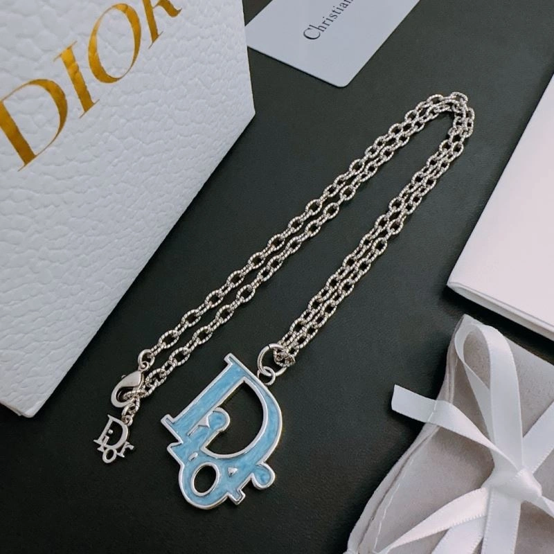Christian Dior Necklaces Packable 235736