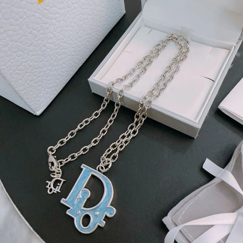 Christian Dior Necklaces Packable 235736