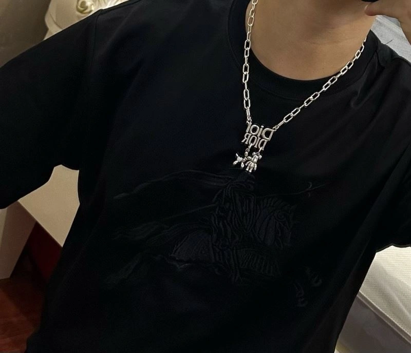 Comfortable Christian Dior Necklaces 235737