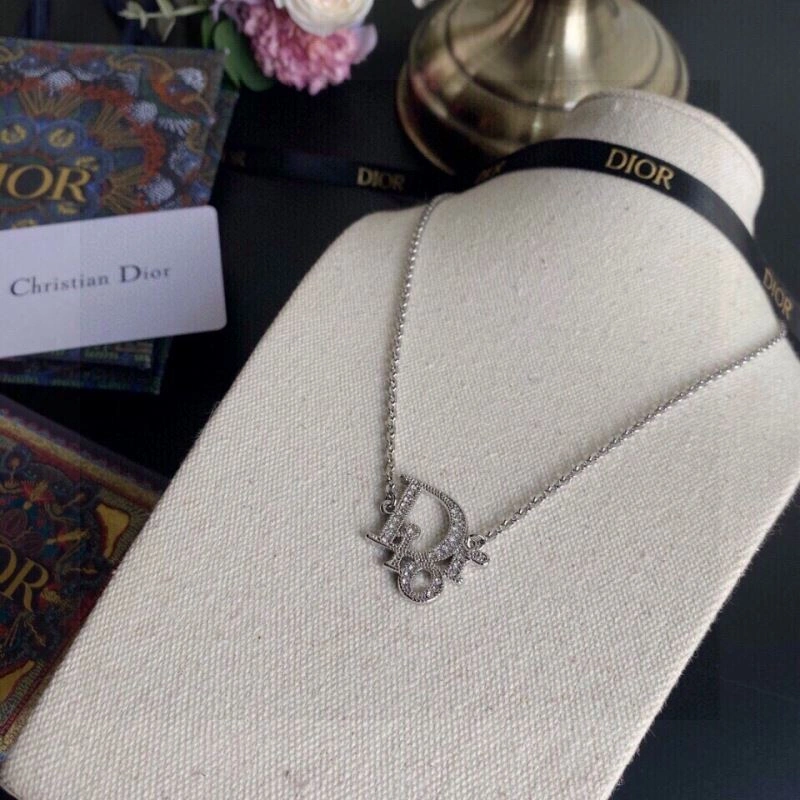 NewStyle Christian Dior Necklaces 232536