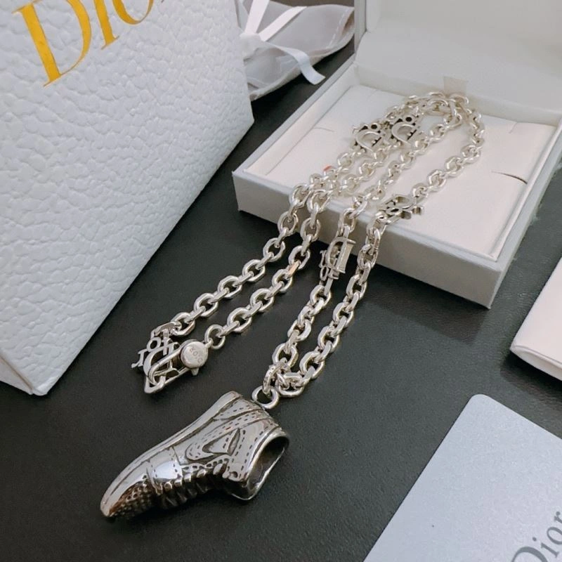 Christian Dior Necklaces Stylish 235738