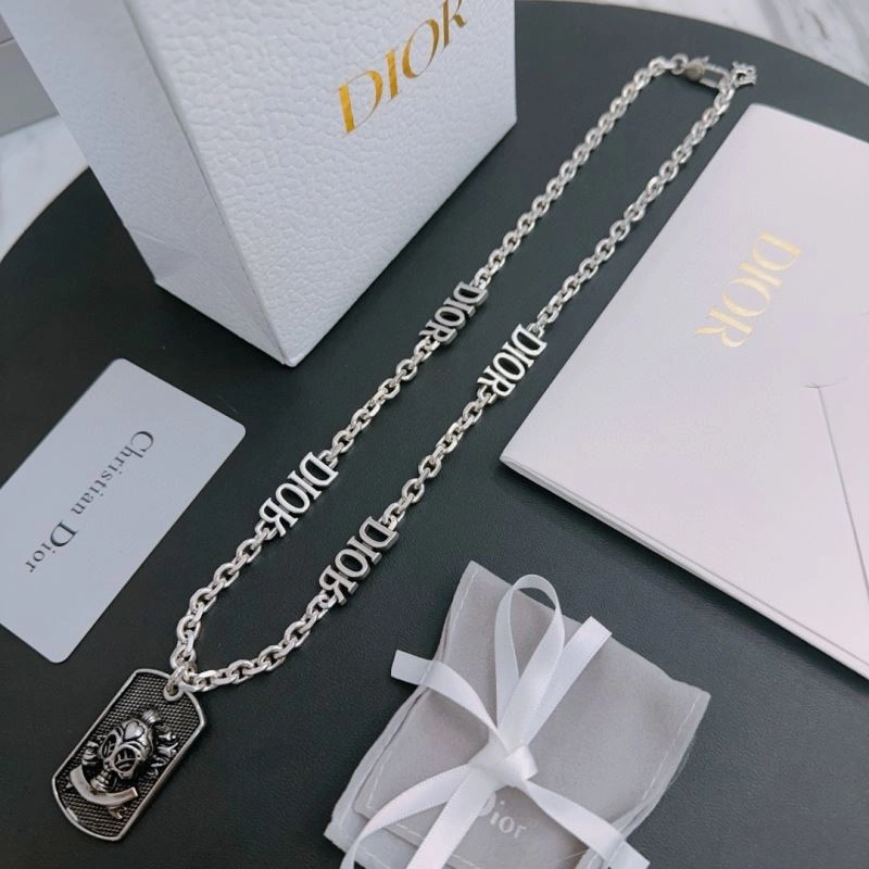Christian Dior Necklaces TravelReady 235739