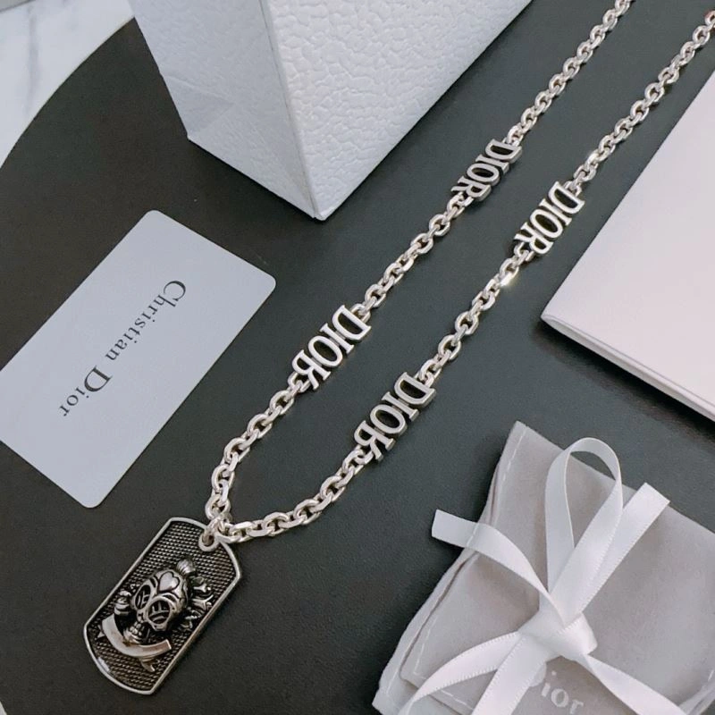 Christian Dior Necklaces TravelReady 235739
