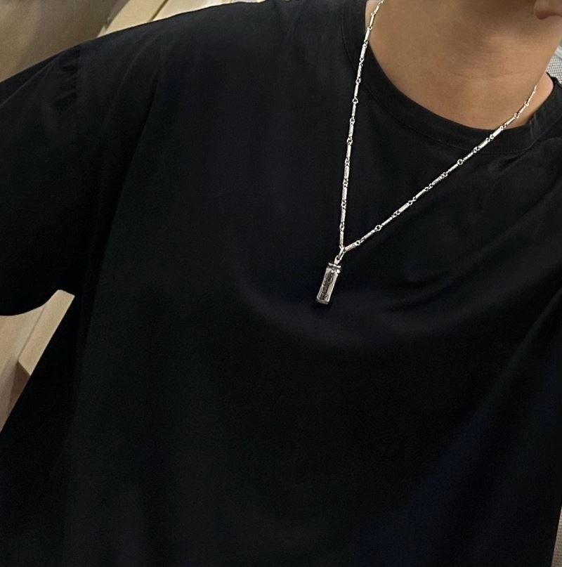 Christian Dior Necklaces Lightweight 235729