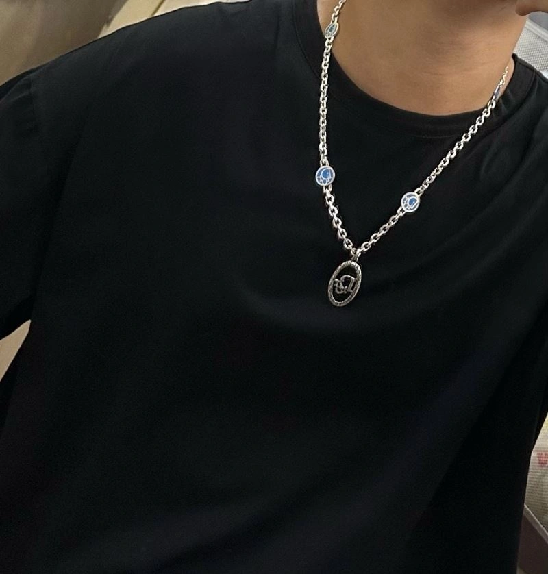 Compact Christian Dior Necklaces 235723