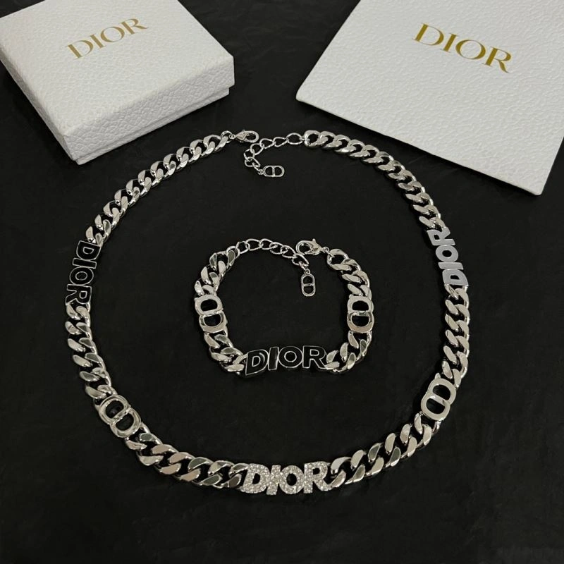 EasyMatch Christian Dior Necklaces 235725