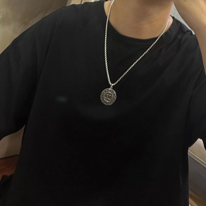 Snug Christian Dior Necklaces 235713