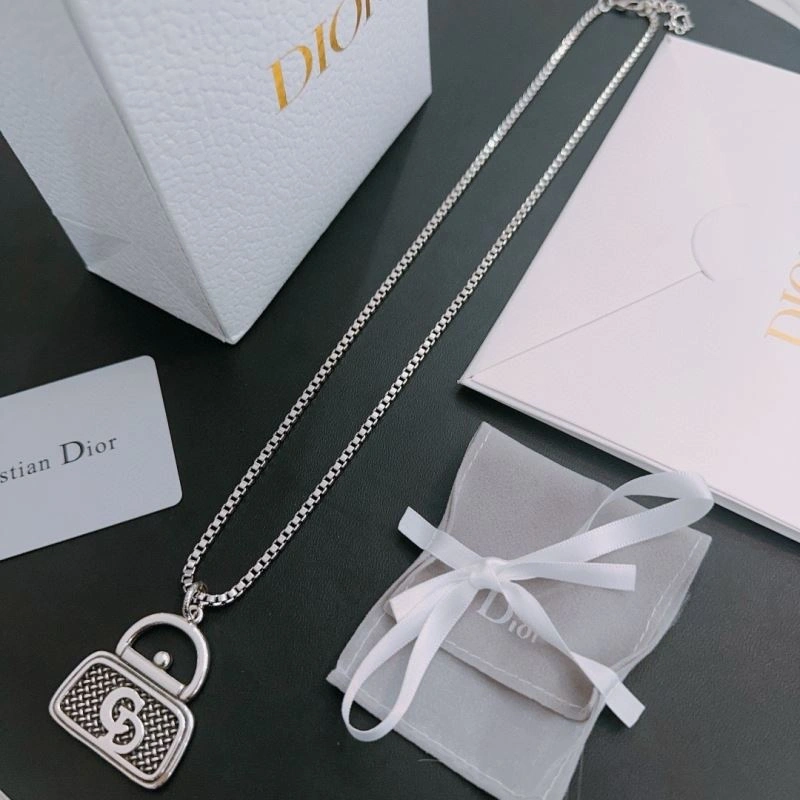 Christian Dior Necklaces Resilient 235710