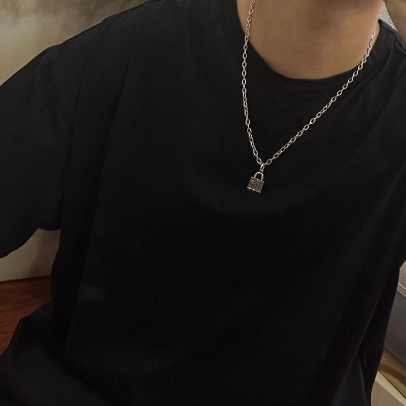 Christian Dior Necklaces SmoothTexture 235696