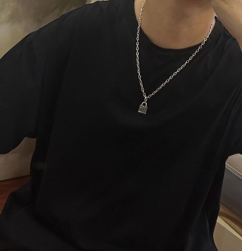 Christian Dior Necklaces SmoothTexture 235696
