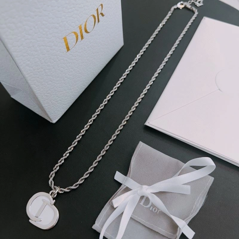 TechFriendly Christian Dior Necklaces 235699