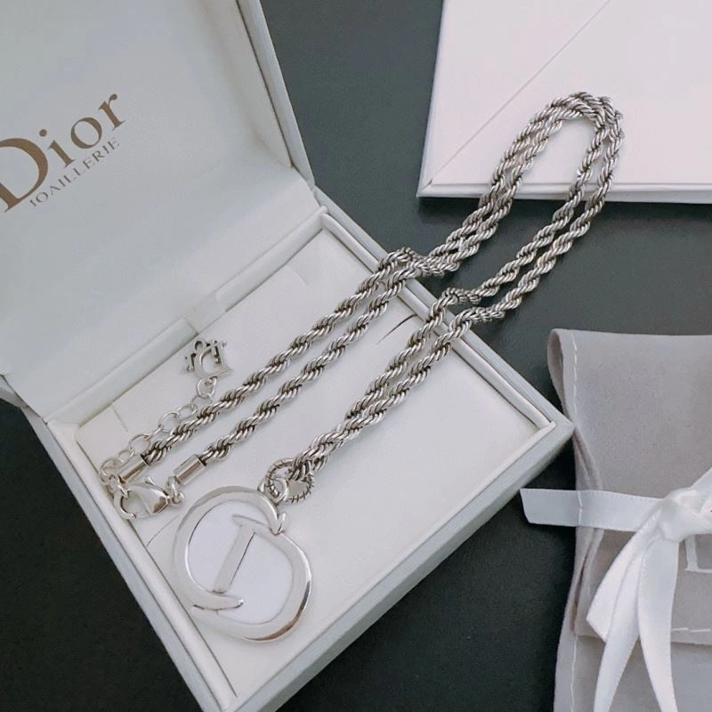 TechFriendly Christian Dior Necklaces 235699