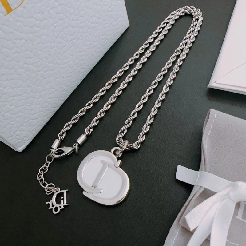 TechFriendly Christian Dior Necklaces 235699